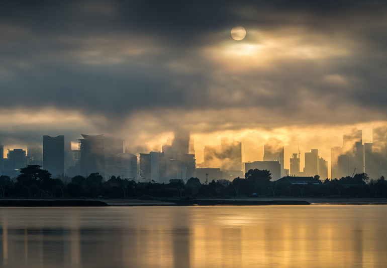 ночь река город