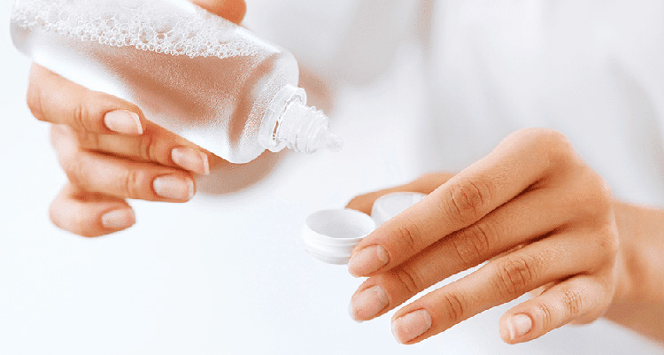 налить раствор в контейнер