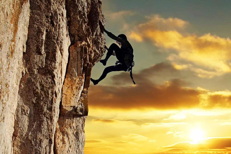 незрячий скалолаз