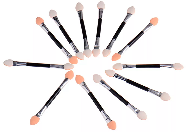 специальные аппликаторы для теней