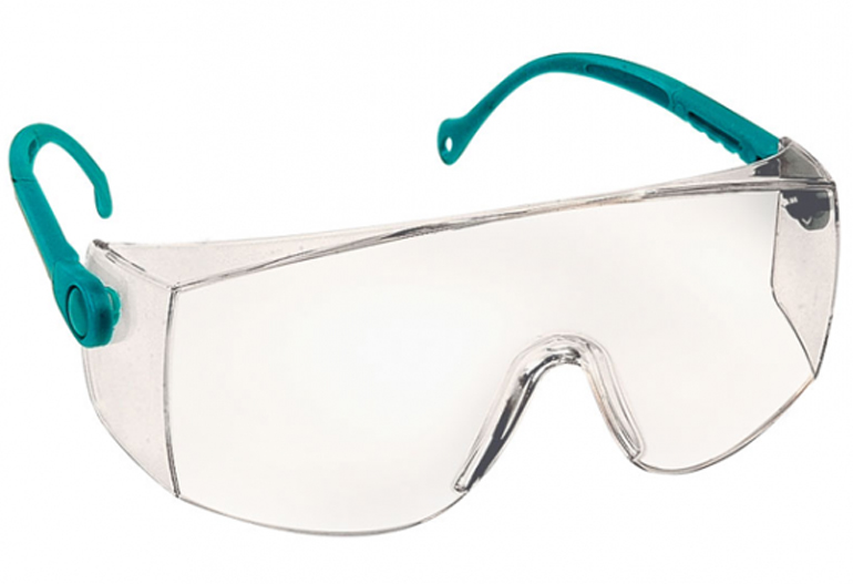 пластиковые очки