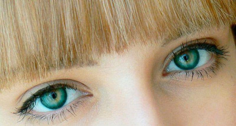 зеленые глаза